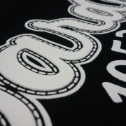 Thick white and white screen printing _detail